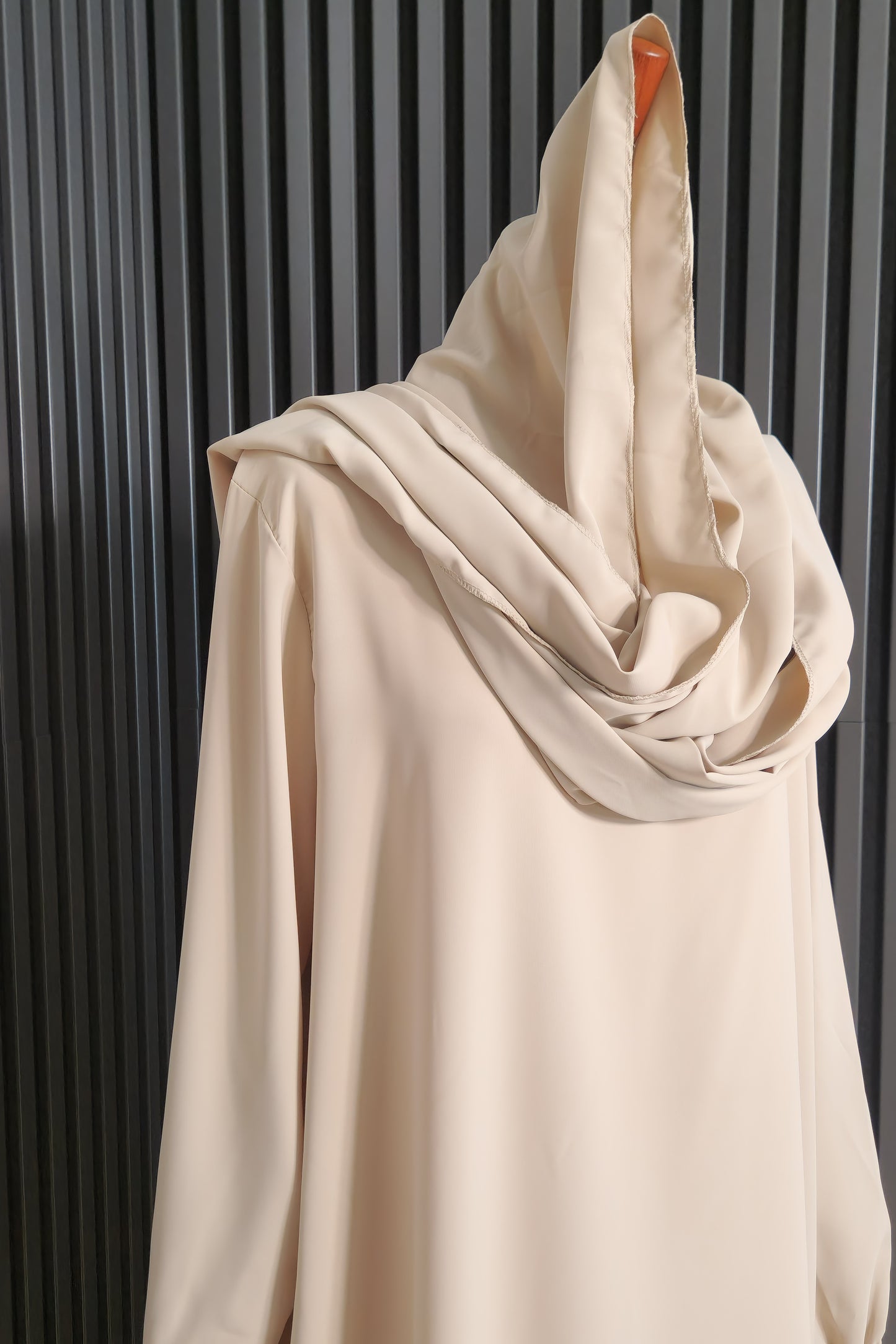 Abaya mit Integriertem Kopftuch