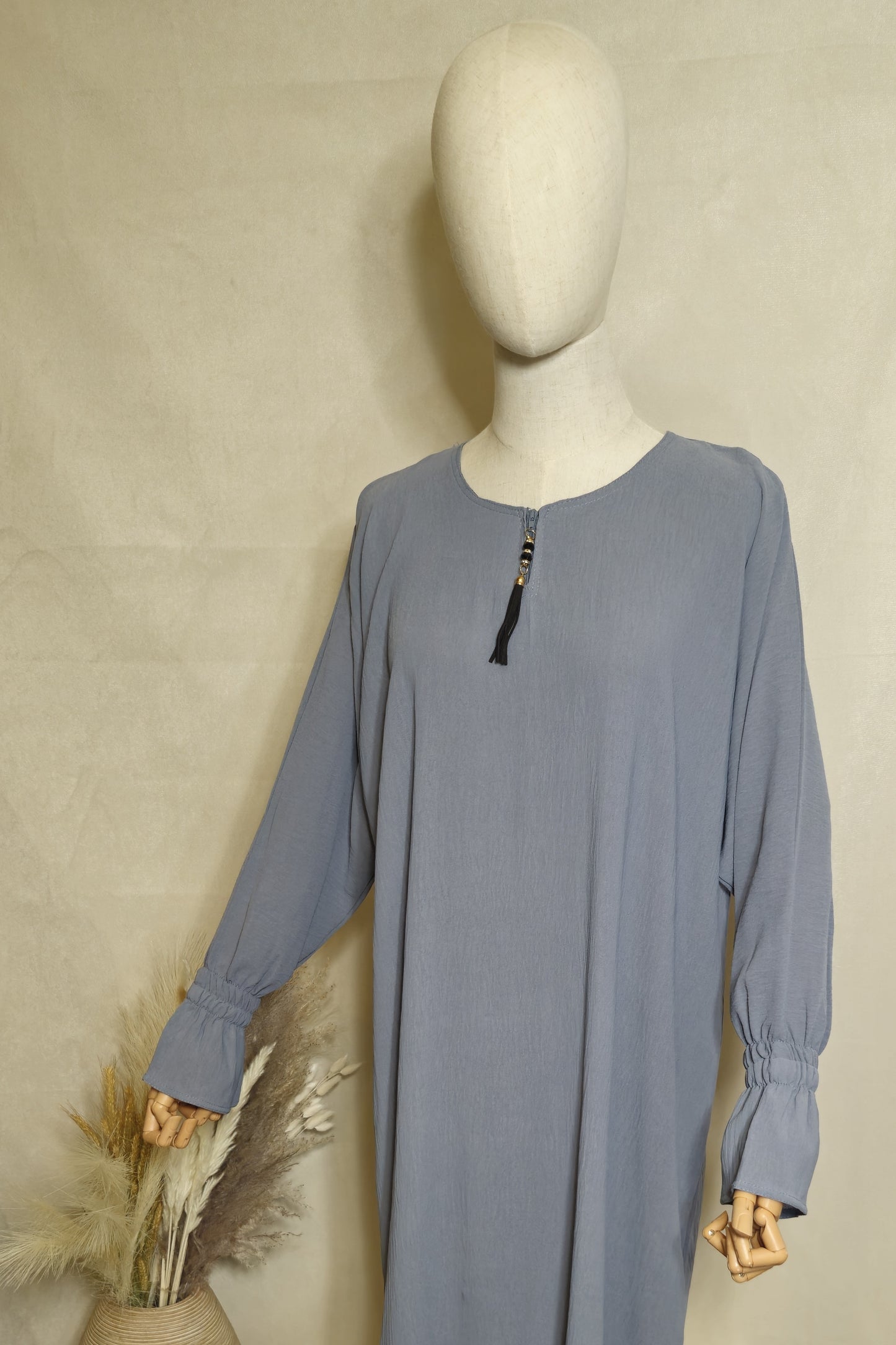 Abaya Neysa