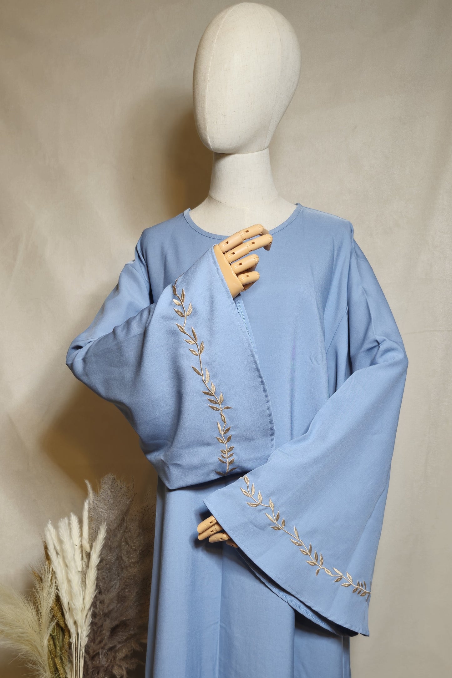 Abaya Ece